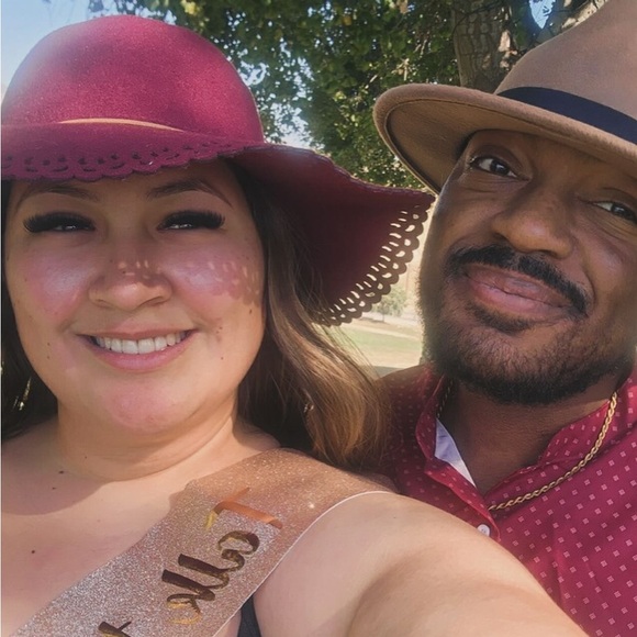 Meet your Posher, Izabella - Picture 4 of 5